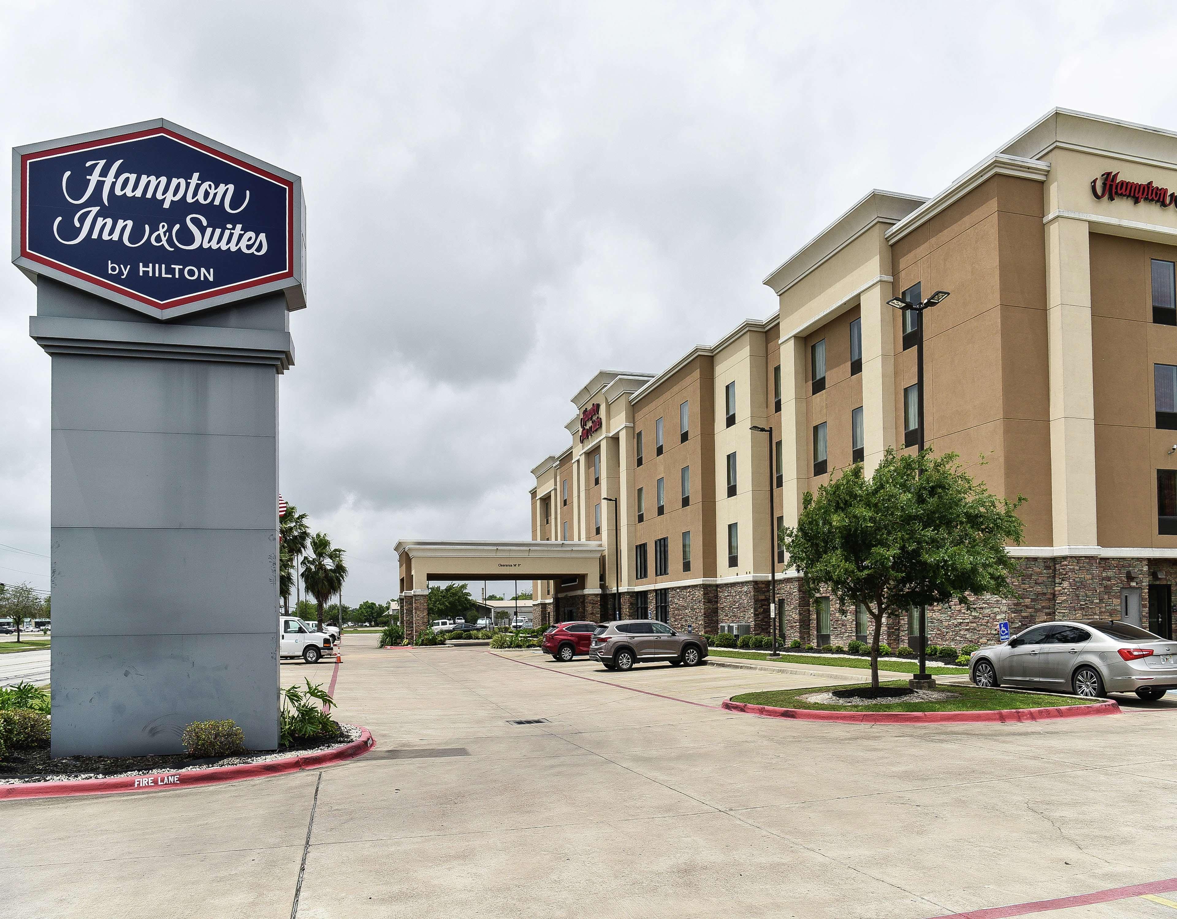 Hampton Inn & Suites Бей-Сити Экстерьер фото
