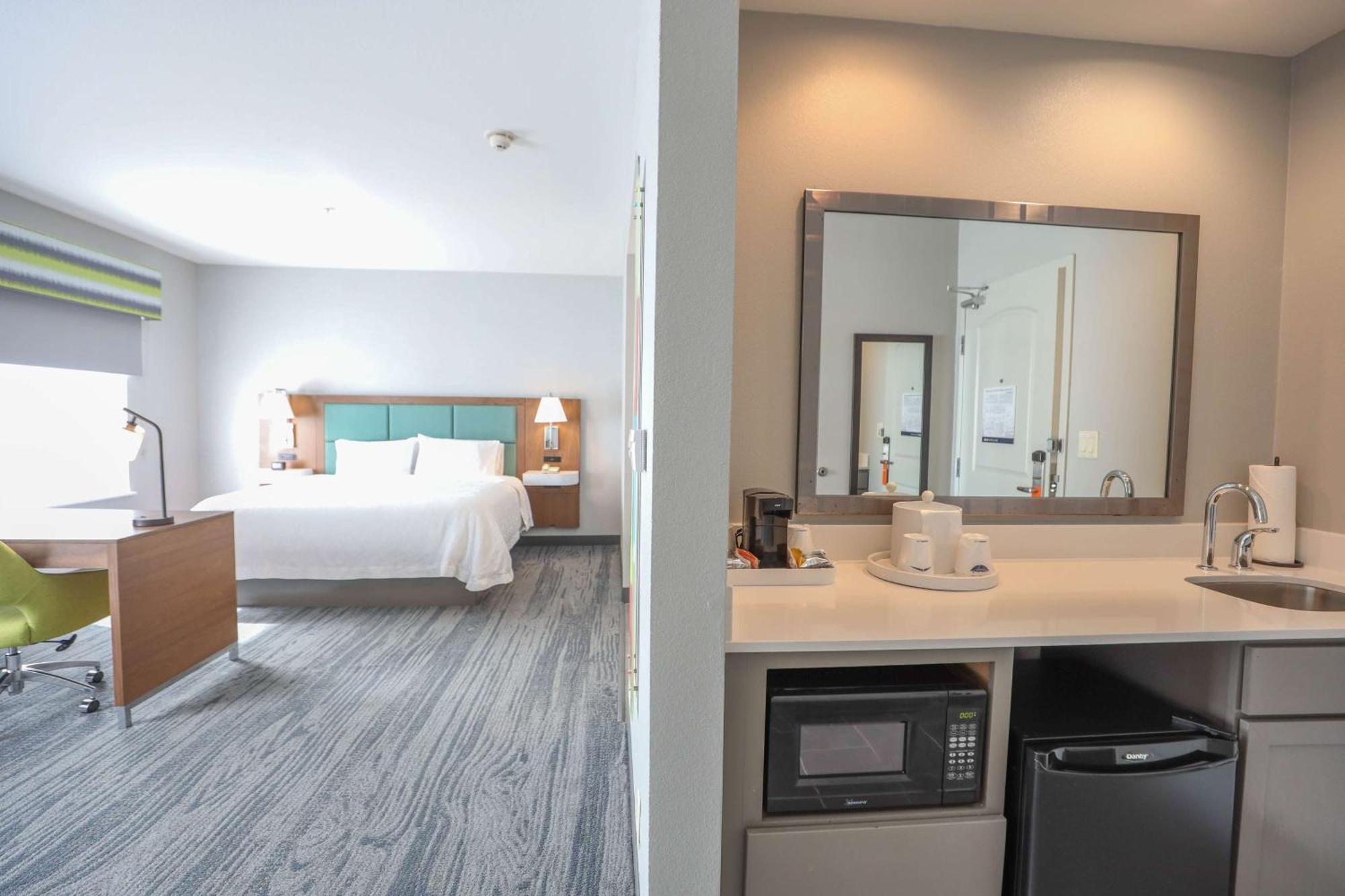 Hampton Inn & Suites Бей-Сити Экстерьер фото